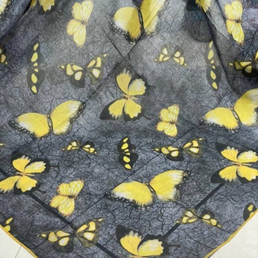 روسری پروانه ای طوسی و زرد قواره بزرگ 140 نخ کریستال با کیفیت دور دست دوز قیمت مناسب