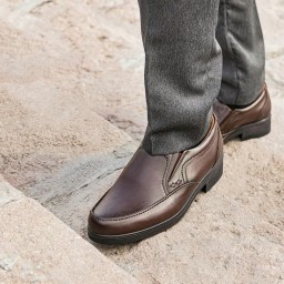 کفش رسمی و مجلسی چرم گاوی مردانه  مدلt10 برند آذر پلاس باارسال رایگان