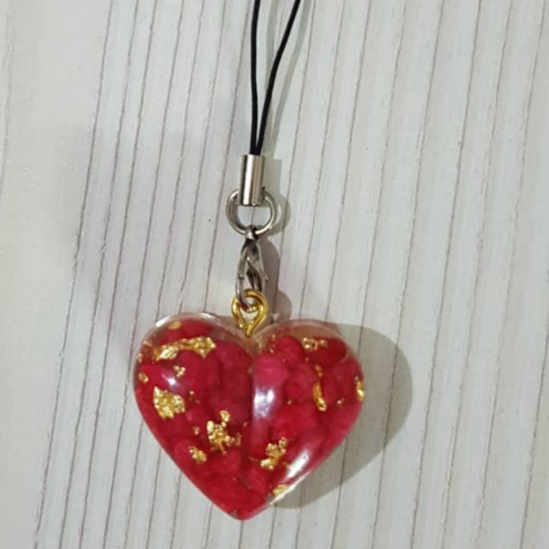 آویز گوشی موبایل طرح قلب رزینی با رنگ شفاف و سبک