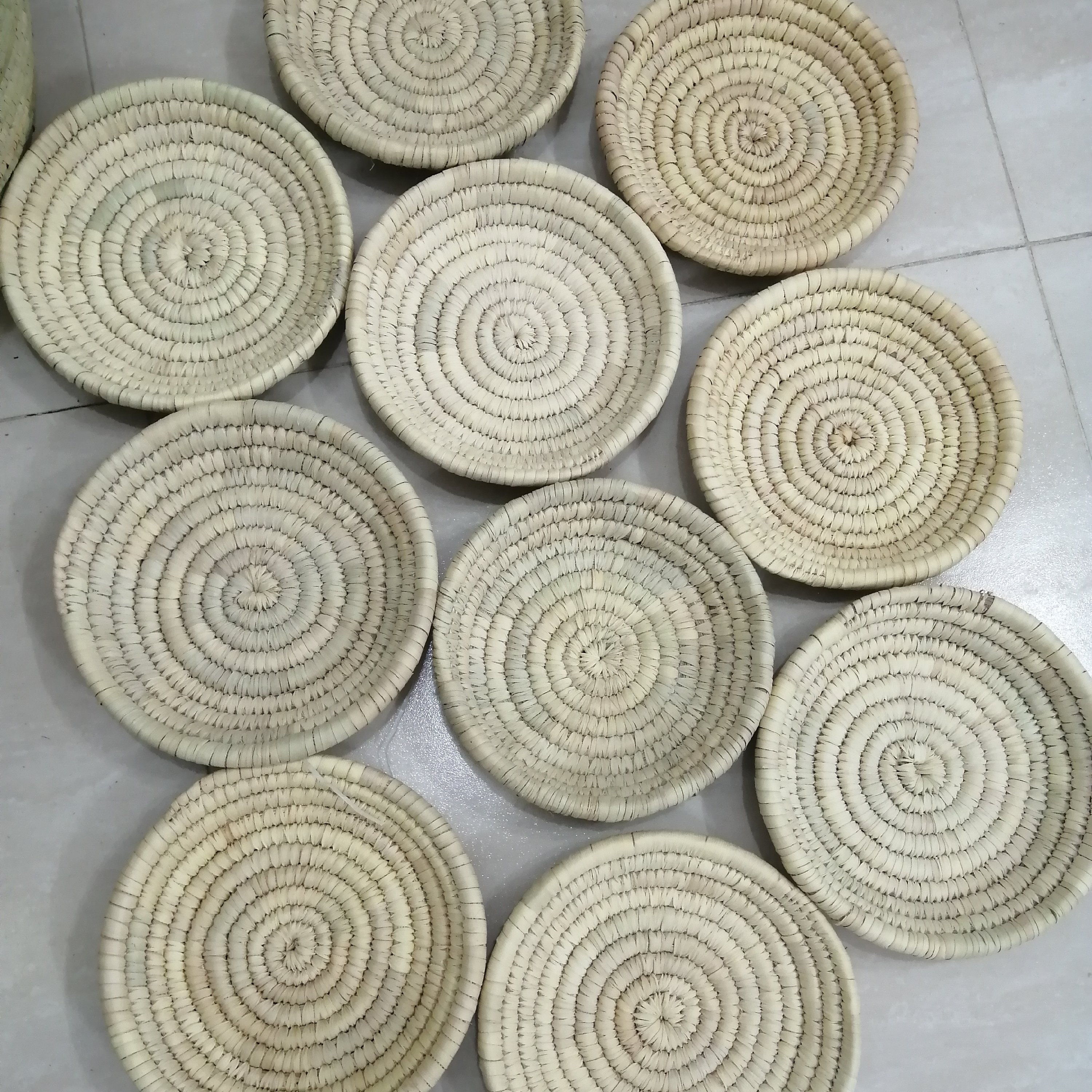 بشقاب کپوبافی کوچک قطر 20 مناسب برای میوه، سبزی، نان (پس کرایه)
