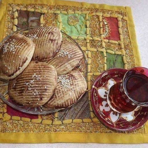 کلوچه نان خشکی سنتی در بسته های 10 عددی