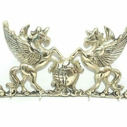 جا کلید اسب بال دار