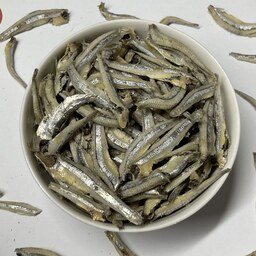 ماهی خشک متوتا یا ساردین صادراتی و درجه 1 ( 1 کیلوگرم)
