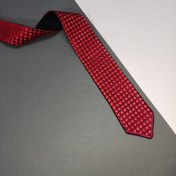 کراوات  سوزن دوزی (خامه دوزی) سیستان کاملا دست دوز بسیار ظریف طرح هامون1نخ ابریشم خام