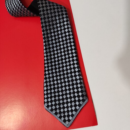 کراوات سوزن دوزی( خامه دوزی سیستان)  کاملا دست دوز و ظریف طرح هامون2 دست دوز