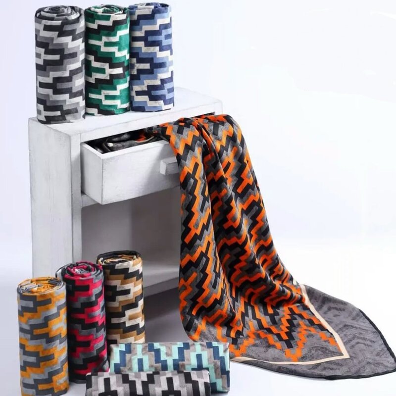 روسری کشمیری پاییزه دوردستدوز قوار 140 کامل ضخیم مناسب زمستان رنگبندی شیک کیفیت بی نظیر