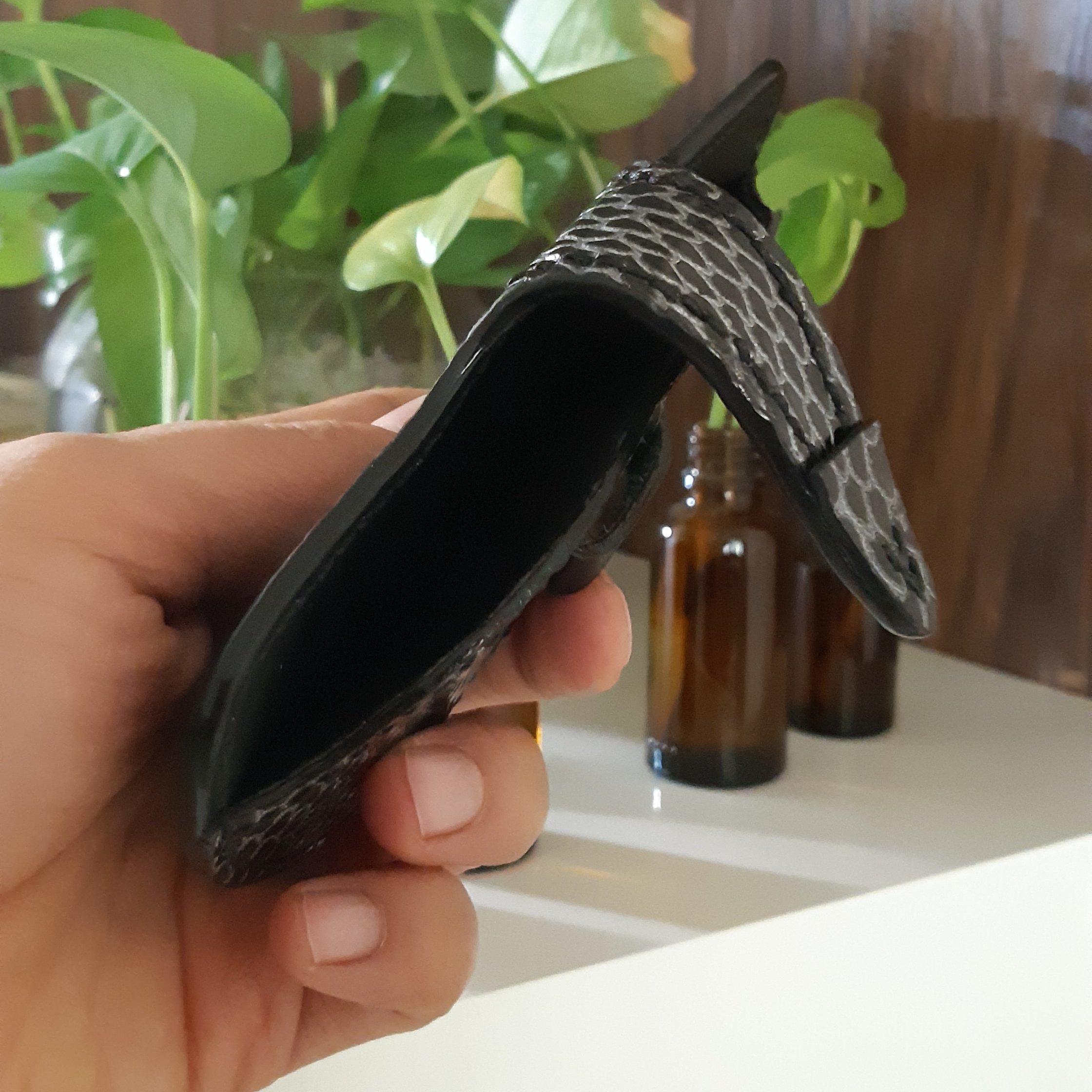 جا عینک چرمی