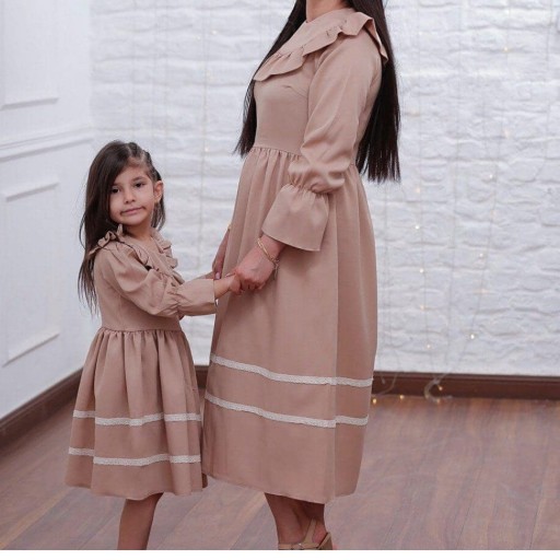 پیراهن ست مادر و دختر (قیمت درج شده برای ست کودک 0 تا 5 سال و مادر 32 الی 44 )