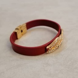 دستبندزنانه چرم طبیعی طرح الهام