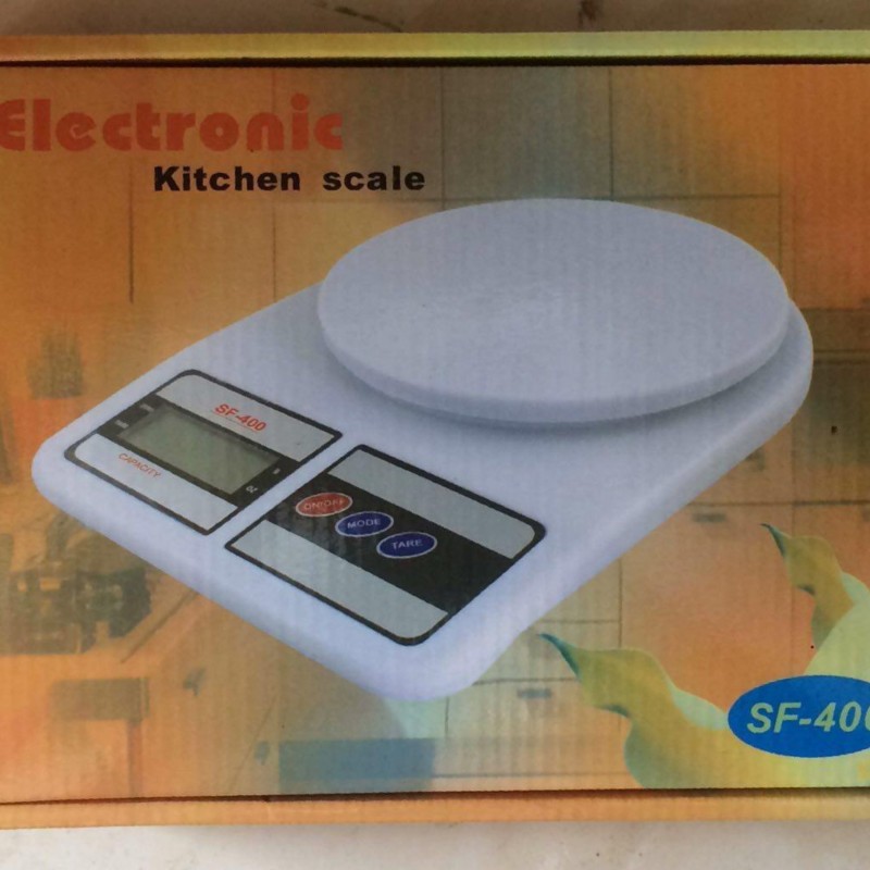 ترازو دیجیتالی آشپزخانه وارداتی 10 کیلویی از یک گرم تا 10 کیلو با دقت یک گرم   از یک گرم تا 10 کیلو  صفحه دیجیتالی رنگی