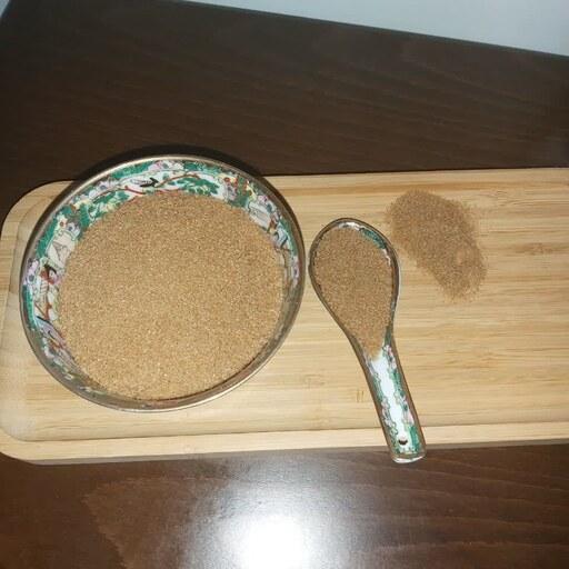 شکر قهوه ای بهترین جایگزین شکر سفید بهبود خارش و اگزمای پوستی  تهیه شده از نیشکر خوزستان
