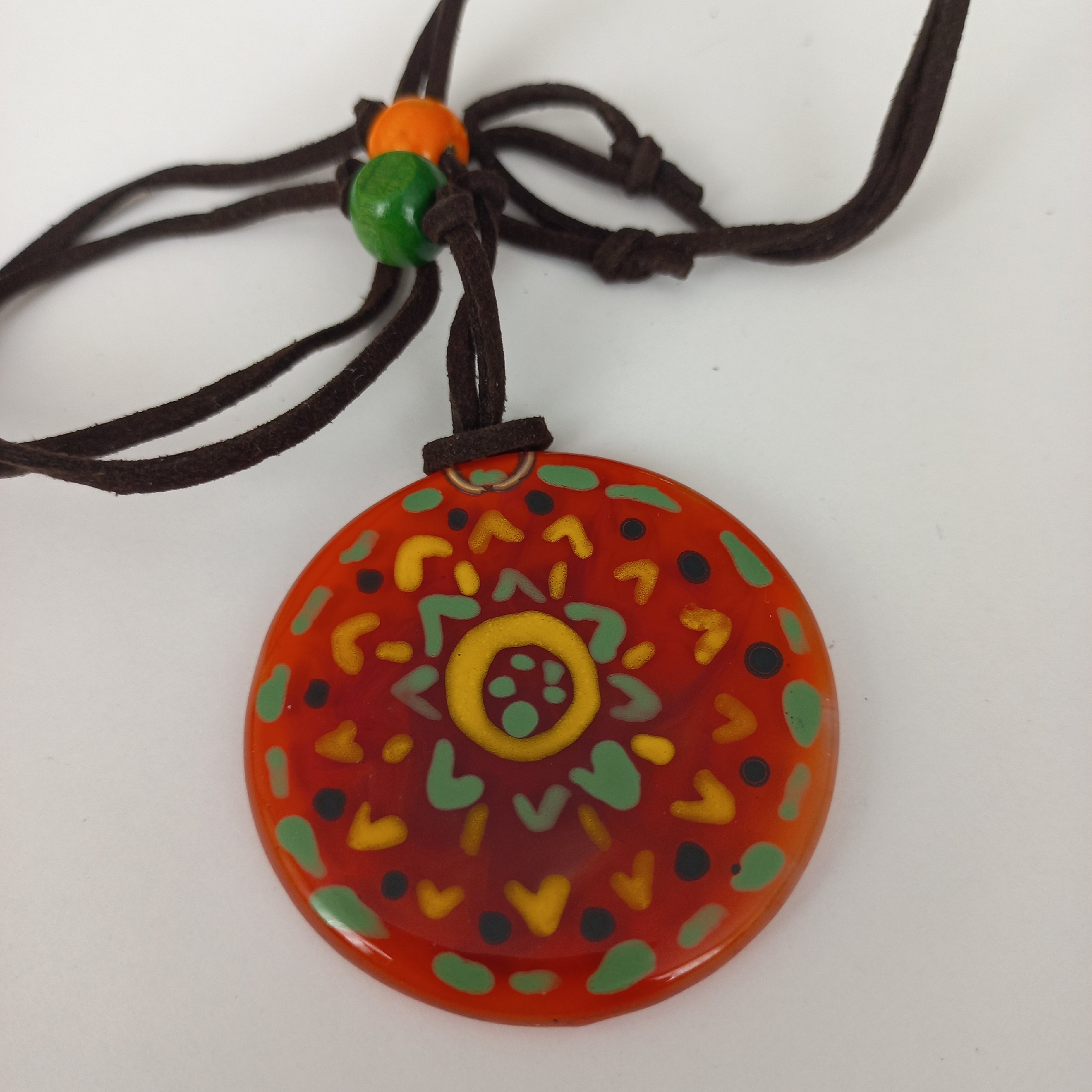 گردنبند شیشه ای آمینا طرح خورشید