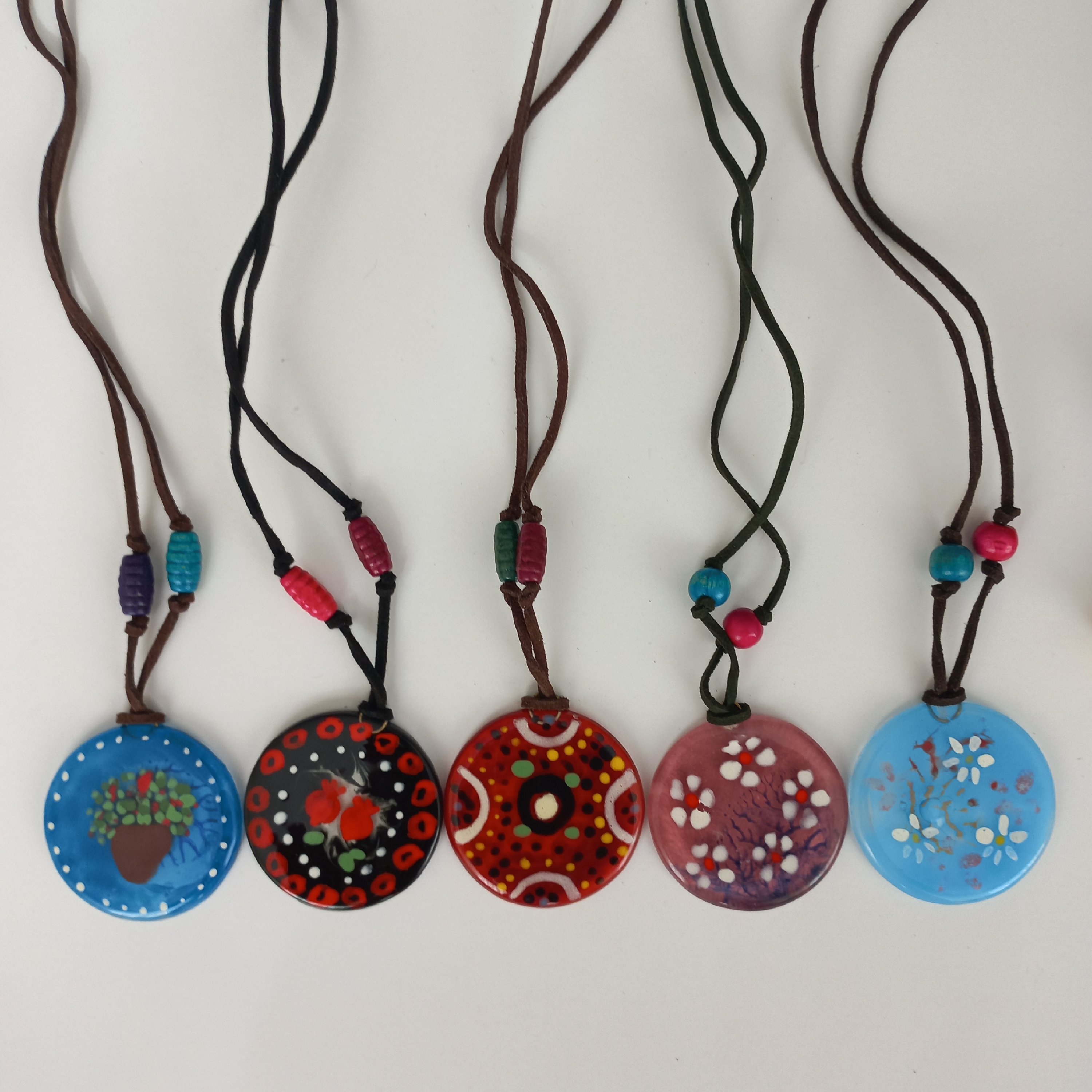 گردنبند  شیشه ای آمینا طرح شکوفه بهاری