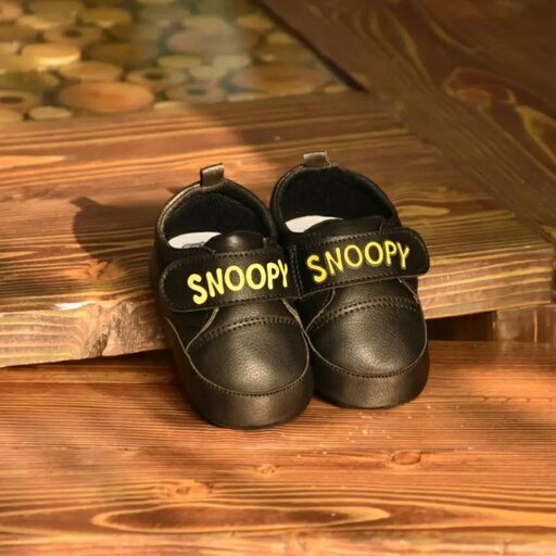 پاپوش نوزادی مدل snoopy کفش نوزادی پاپوش پسرانه پاپوش دخترانه کفش نوزاد سیسمونی نوزادی پاپوش مجلسی پاپوش عیدانه