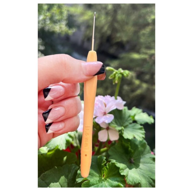 قلاب بافتنی دسته ژله ای مدل S- 1.5 به همراه سنجاق نشانه گذار بافتنی پک 8 تایی
