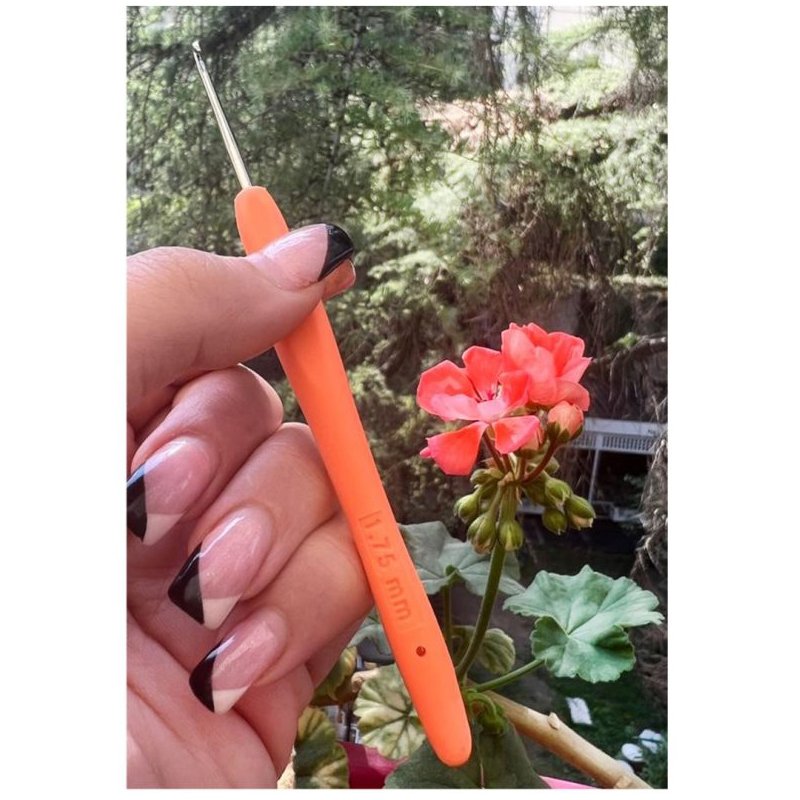 قلاب بافتنی دسته ژله ای مدل S- 1.75