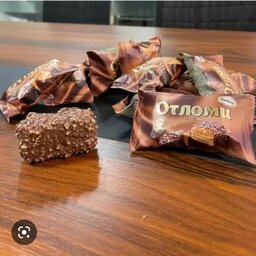 ویفر روسی شکلاتی اتامو با  غلات محصول شرکت آکوها  akkoha otaomu