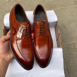 کفش مجلسی مردانه بندی تمام چرم  طرح آجری در دو رنگ مشکی و عسلی  