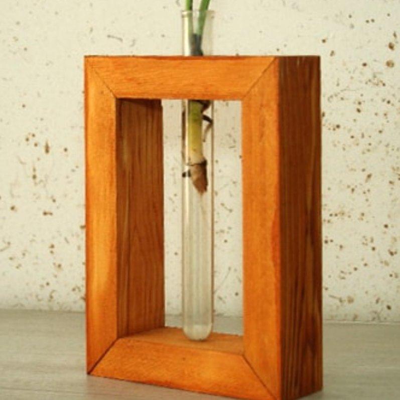 گلدان فانتزی رومیزی تلفیقی از چوب های خوش طرح جنگلی با مخزن لوله ای  پیرکس