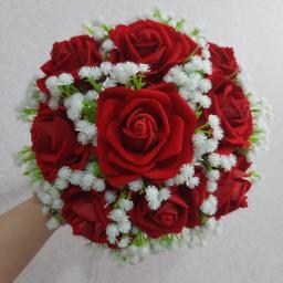 دسته گل عروس ترکیب گل رز مخمل و گل عروس