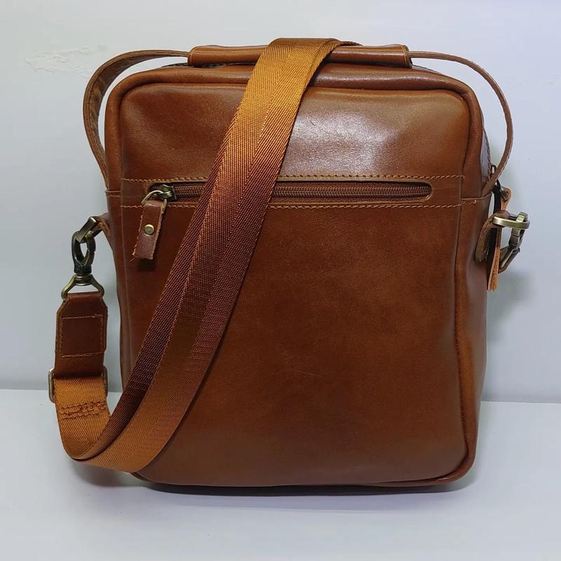 کیف دوشی تمام چرم طبیعی دارای سه زیپ و جیب داخلی قابل اجرا در رنگ ها و سایزهای متنوع بسیار با کیفیت 