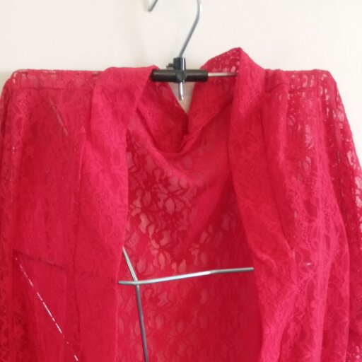 لباس خواب گیپوری همراه با شورت گیپوری مشکی و قرمز 