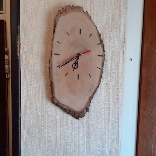 ساعت دیواری چوبی کاردست