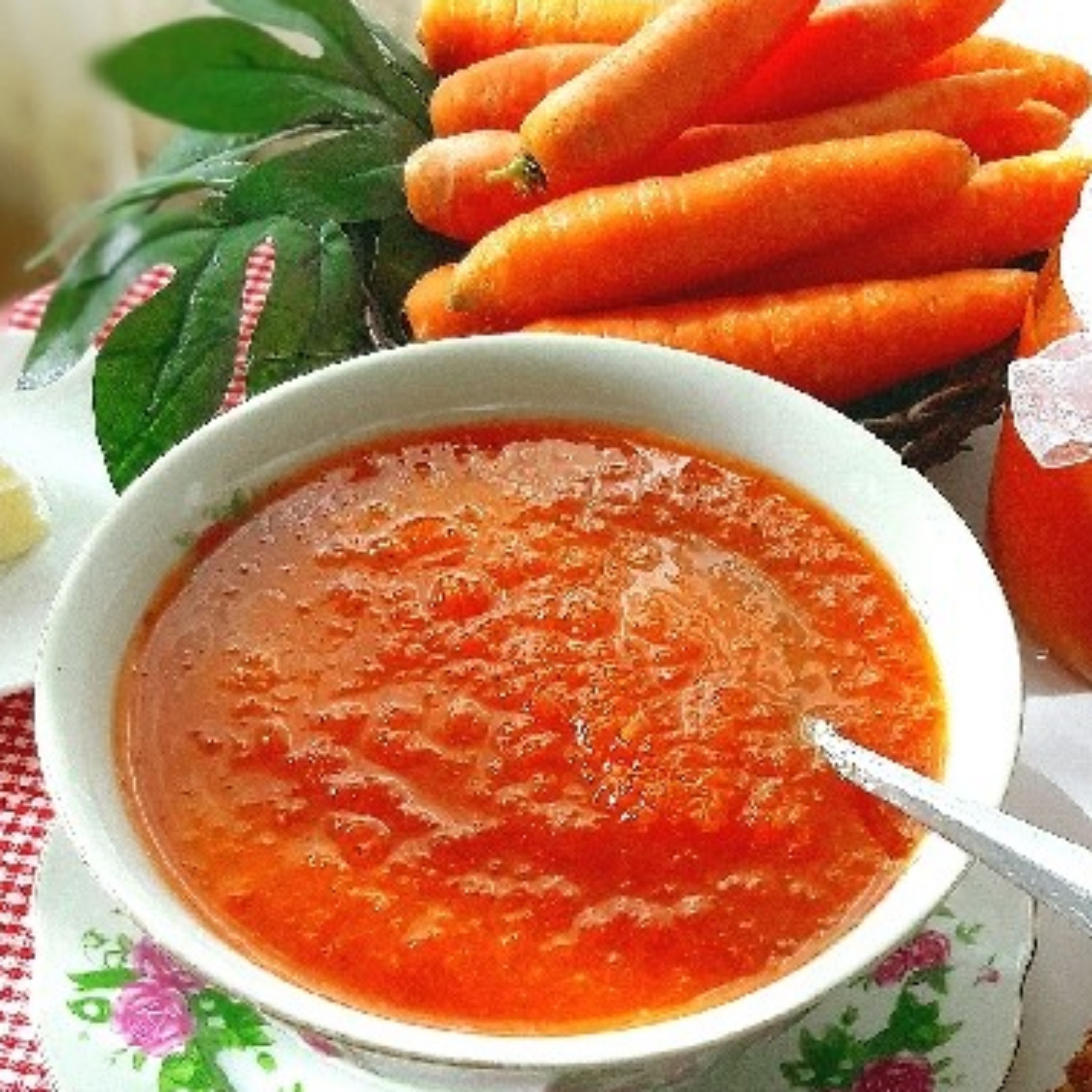 مربای هویج باشیره خرما وزعفران پخته شده