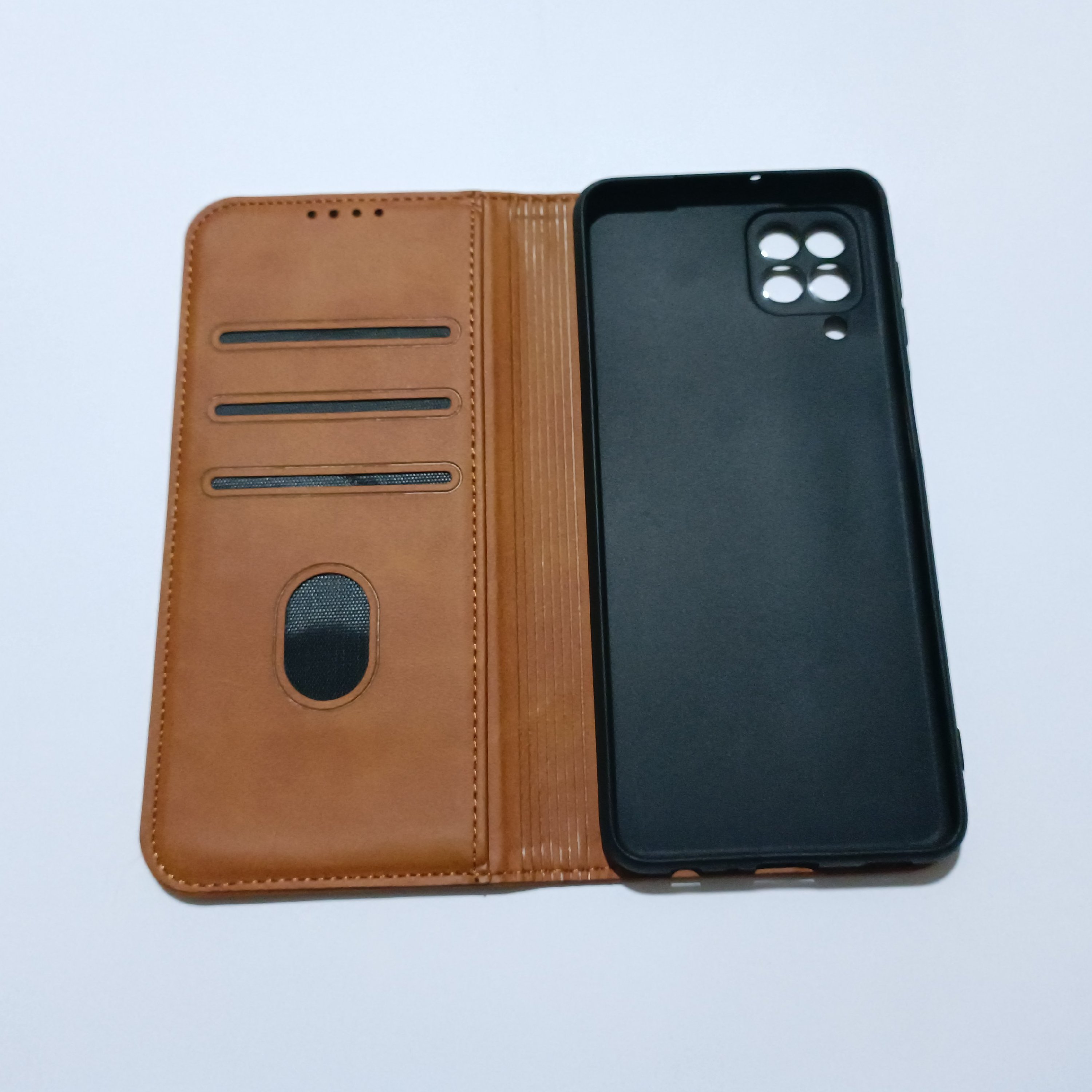 کیف کلاسوری چرمی مگنتی محافظ لنز دار مناسب برای گوشی موبایل سامسونگ A22 4g/M32 4g/M22