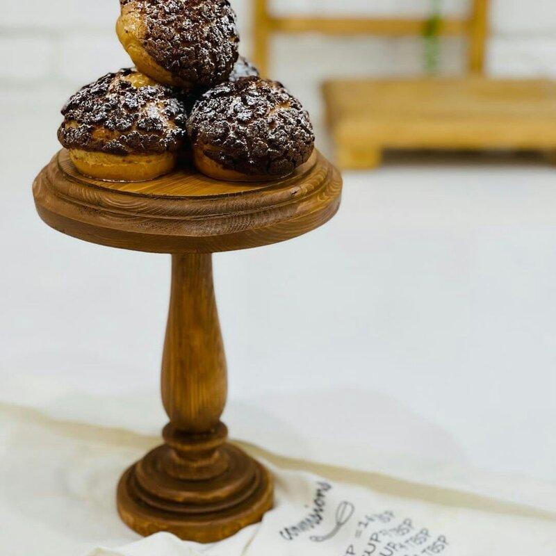 پایه کیک پایه خراطی شده چوب روس رنگ قهوه ای تیره ضد آب پوشش روغن گیاهی
