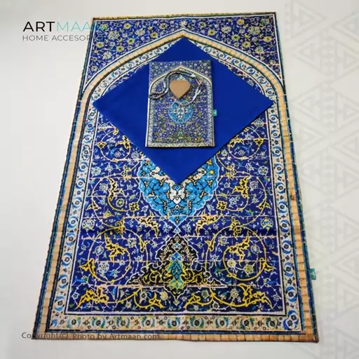 سجاده مخمل آستر دار طرح  محرابی کاشی سورمه ایی آرت مان سایز 65x110