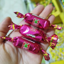 شکلات مونس روکش کاکائو آناتا معروف و خوشمزه(نیم کیلو)