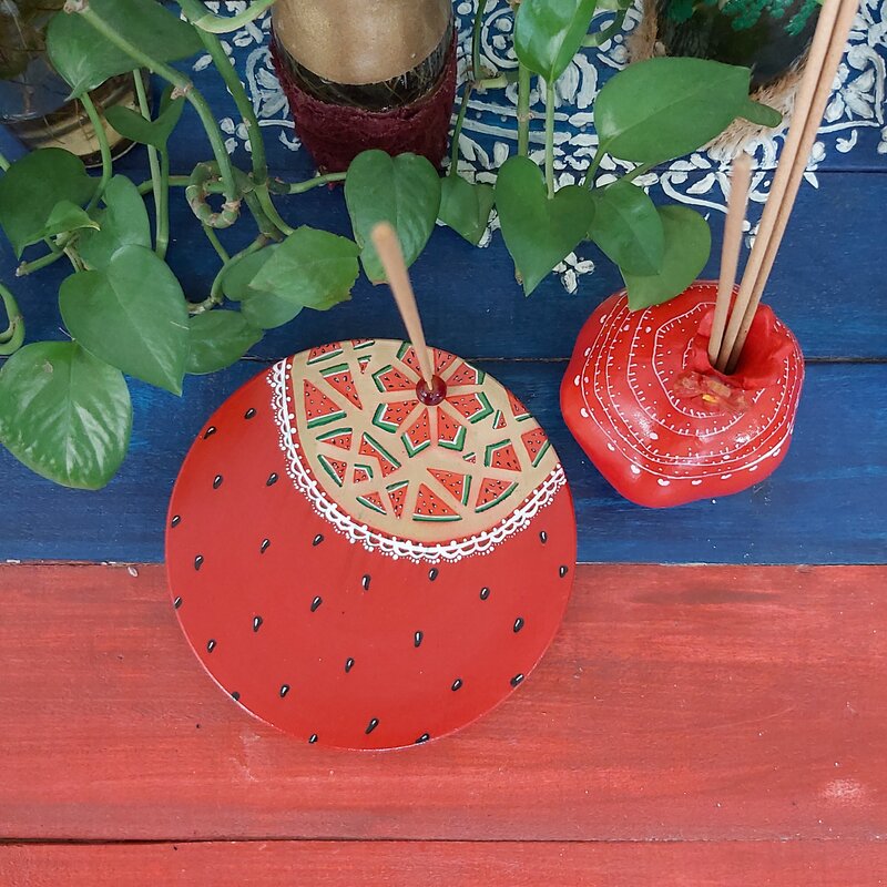 جاعودی و عود سوز طرح انار و هندوانه  یلدایی گالری مایا،طراحی شده با دست،قطر15سانتیمتر