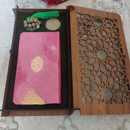 پک قرآن مهر تسبیح تربت به همراه جعبه نفیس چوبی
