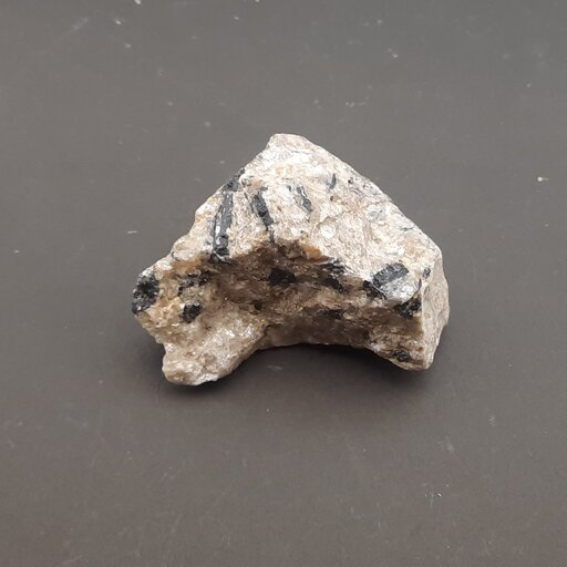 سنگ دکوری و معدنی تورمالین شورل گرانیت میکاشیست کد راف450 صد در صد طبیعی و معدنی