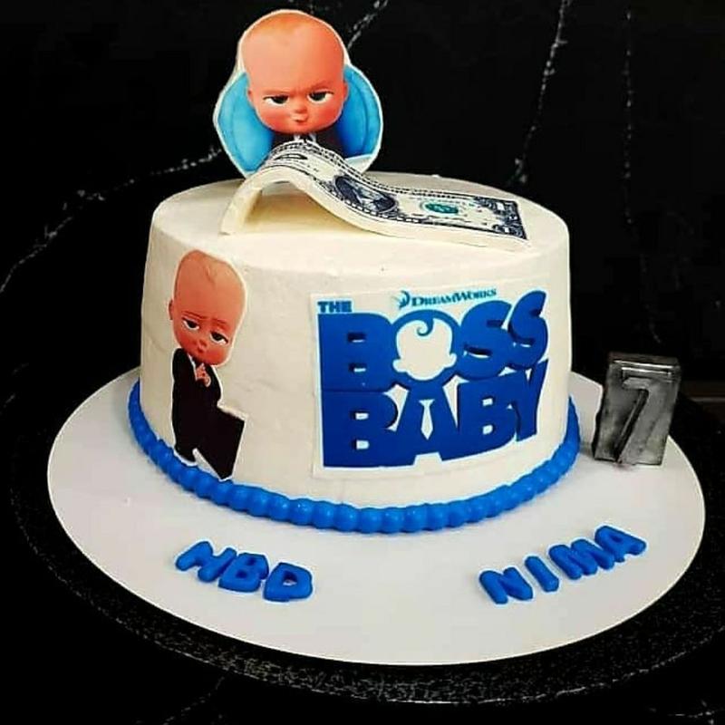 کیک خامه ای و فوندانت با تم بچه رئیس