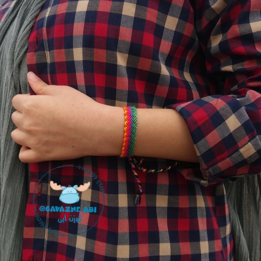 دستبند دوستی طرح رالف رنگین کمانی کاملا دستساز گوزن آبی
