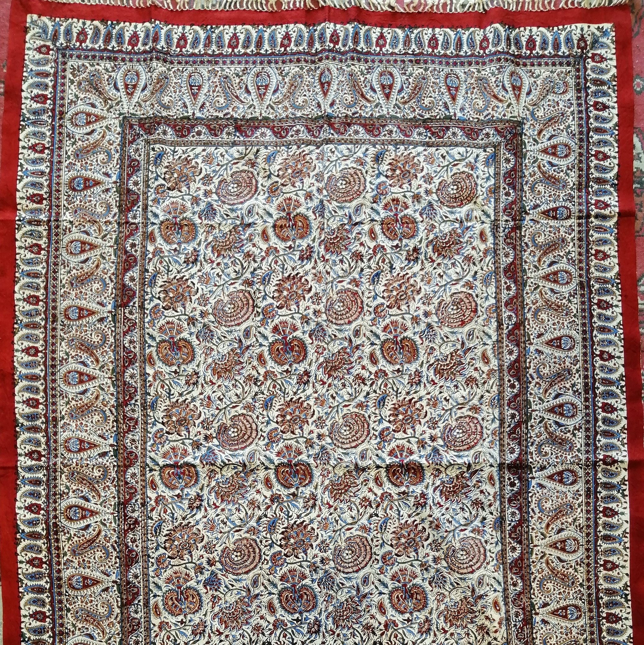 رومیزی 100 در 150 طرح گلدانی