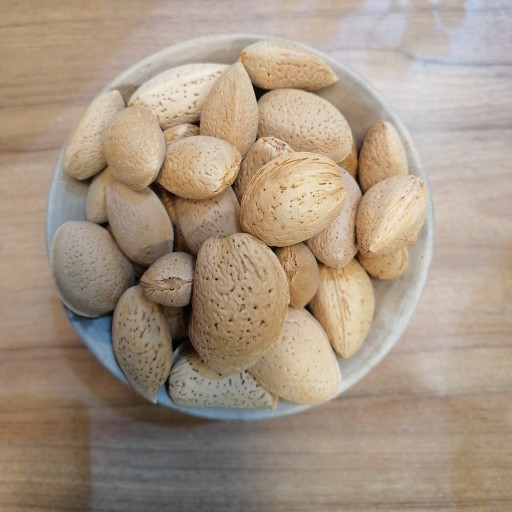 بادام سنگی (3کیلو و 125 گرم)