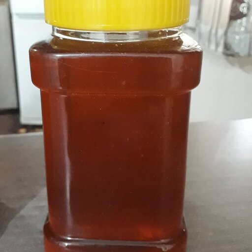 عسل طبیعی بدون موم بدون هیچ تغذیه ای و گرفته شده از گل و گیاه های دارویی ییلاقات  طارم علیا 