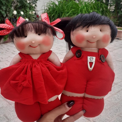 عروسک دست دوز دوقلو دختر و پسر لباس قرمز