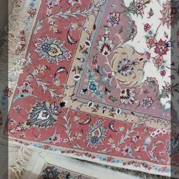 فرش دستباف طرح تبریز در تولیدی نگین کوهسرخ