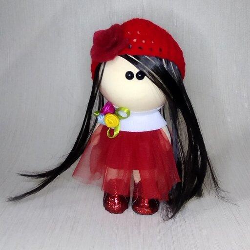 عروسک روسی 15 سانت دختر قرمز  مدل ساده مو مشکی کد (003)