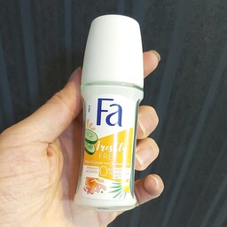 رول ضد تعریق زنانه فا مدل Freshly Free حجم 50 میلFa Freshly Free Roll On Deodorant 50 ml