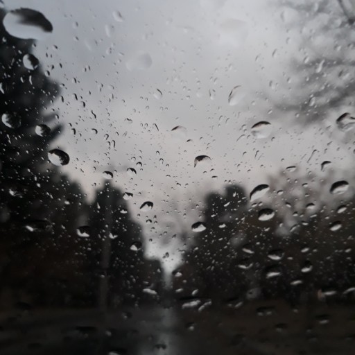 تابلو عکس زیبای باران روی شاسی 20در30