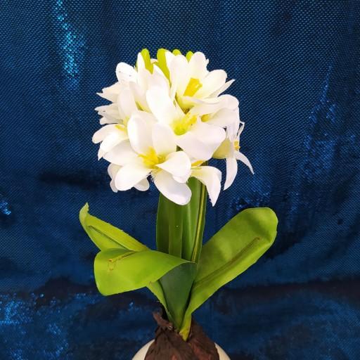 گل سنبل  سفید مصنوعی و پیاز و یک عدد گلدون