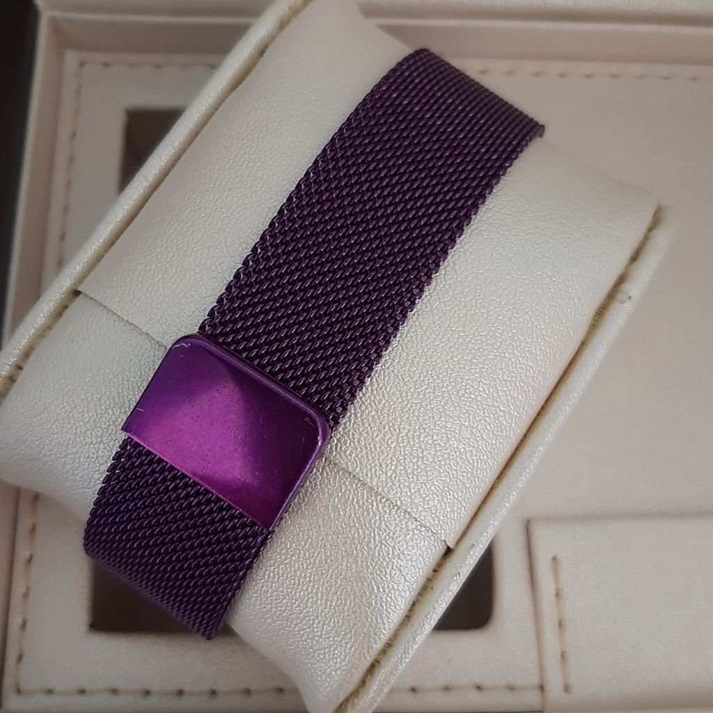 ساعت ال ای دی بنفش