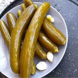 خیارشور ترد و خوشمزه تازه 