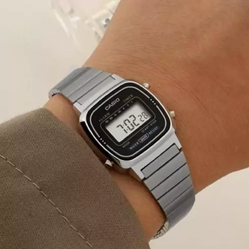 ساعت مچی کاسیو نوستالژی ضدآب زنانه Casio کیفیت بالا رنگ ثابت ساعت دخترانه ساعت زنونه ساعت دیجیتالی دخترونه بند ضدحساسیت