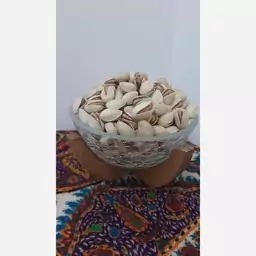 پسته احمدآقایی خام درجه یک رفسنجان امسالی و تازه بسته بندی 1000گرمی